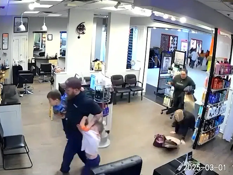 Fólk á flótta – Mynd: Skjáskot